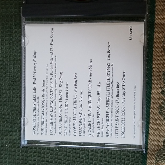 🎄TRUE VALUE CHRISTMAS CD - Picture 5 of 6